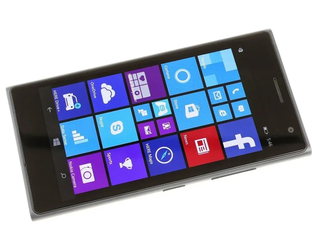 هاتف Lumia 735 الأصلي غير مقفول بشريحة واحدة 8 جيجابايت ROM 1 جيجابايت رام 4.7 بوصة 6.7 ميجابكسل NFC شحن سريع هاتف محمول 4G OLED بحالة جيدة