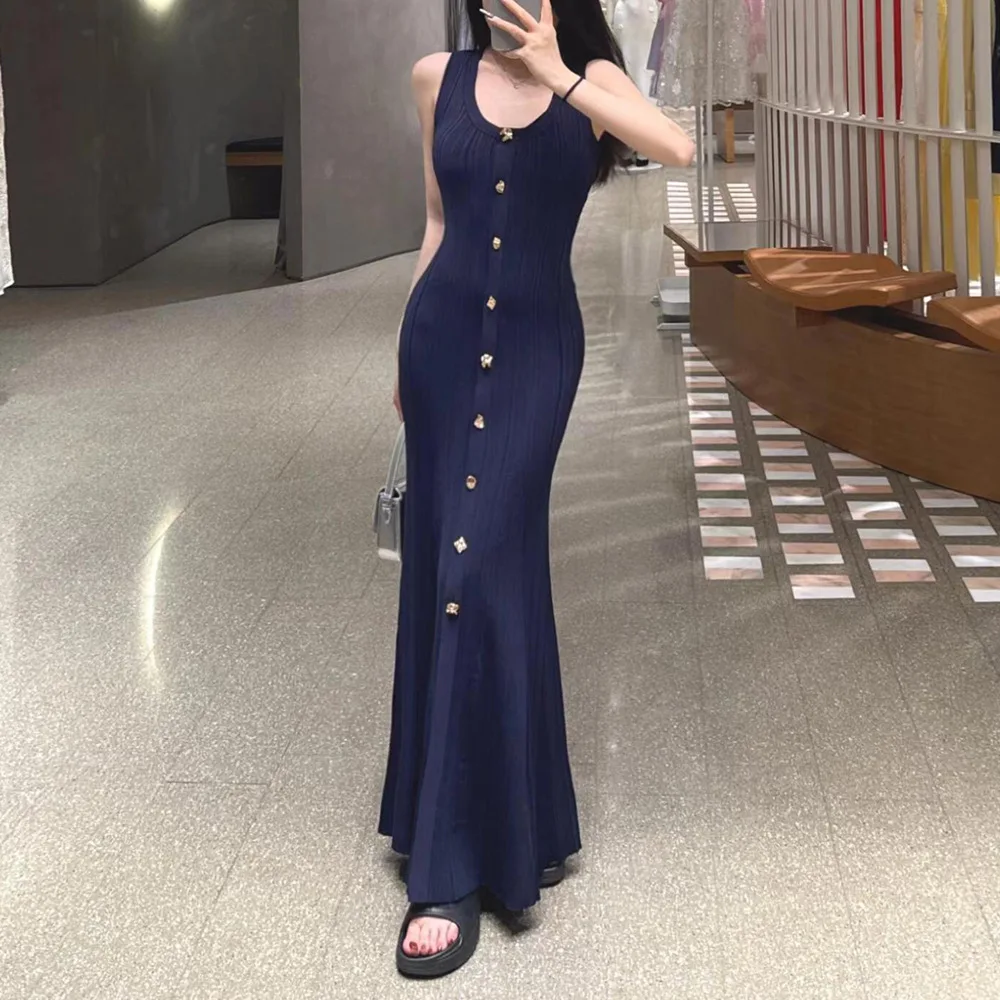

Women's U-neck black knitted dress sleeveless single-breasted embellished maxi dress