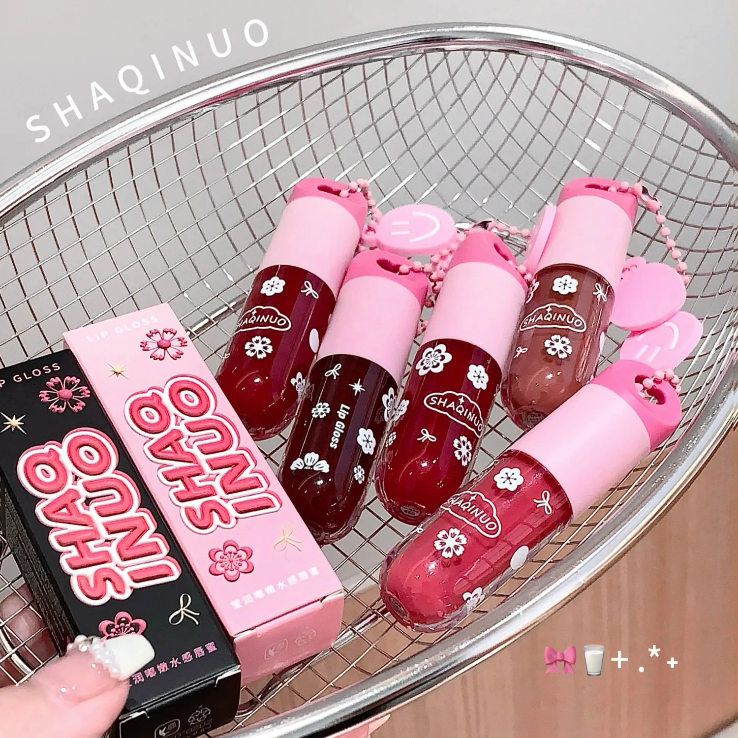 

SHAQINUO Lustrous, tender and watery lip gloss, water-rich glass lips, mirror-like light makeup