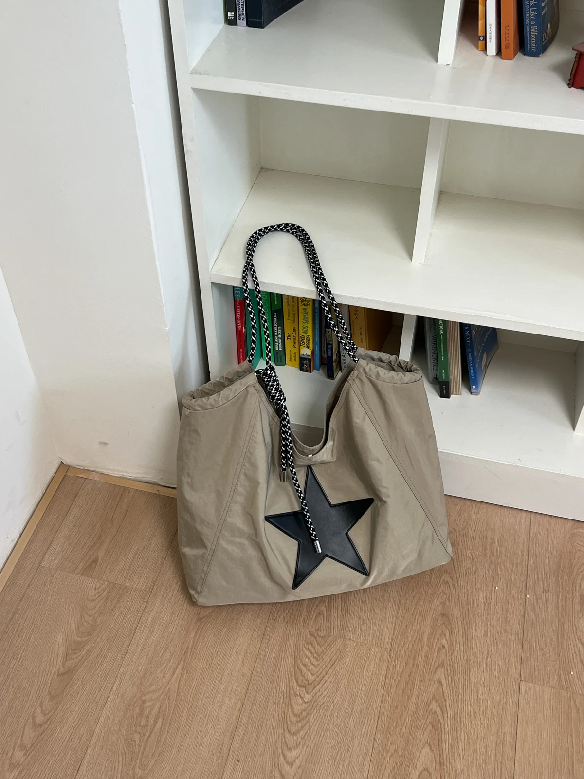 Large Capacity Commuter Casual Single Shoulder Tote Bag Student Tutoring Handbag Bear Lady Brand Soft Polyester Material