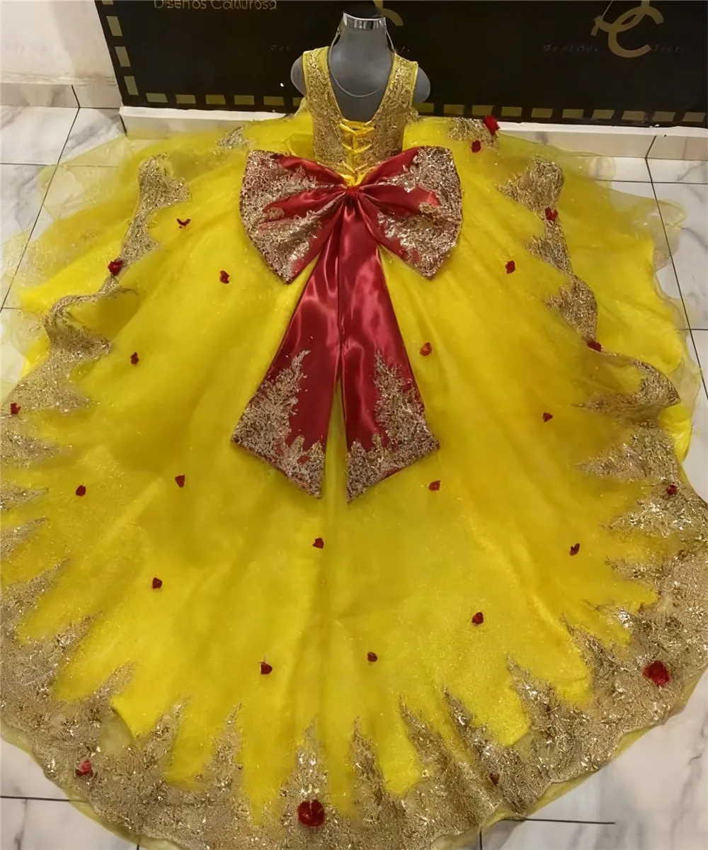 Luxe pluizige bloemenmeisjesjurk voor bruiloft applicaties kant mouwloos lovertjes strik gelaagde kinderverjaardagsfeestje avond baljurk