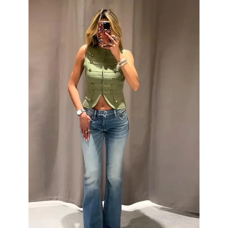 BKQU Vintage Knitted Women’s Vest Elegant Slim O-neck Sleeveless Metal Decoration Buckle Cardigan Tops Lady Summer Street Tanks