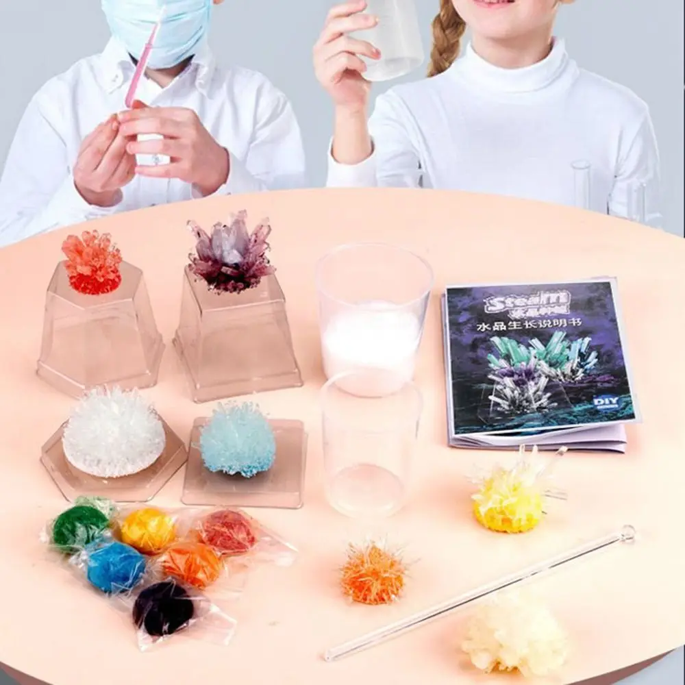 Vitrines Crystal Growing Kit Laat een kristal groeien Levendige gekleurde kristallen DIY Educatief Wetenschap Speelgoed Gemakkelijk te volgen handleiding