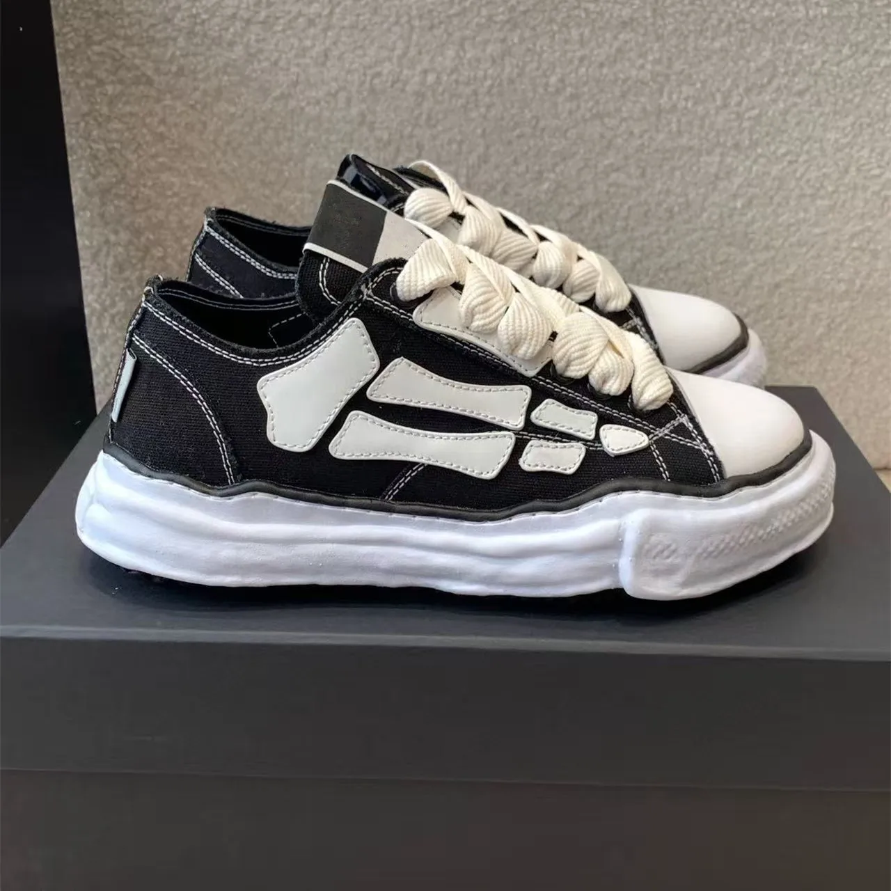 أحذية العظام للرجال والنساء سميكة القاع الارتفاع زيادة موضة الاتجاه منخفضة أعلى قذيفة رئيس شخصية مذابة قماش غير رسمي #4