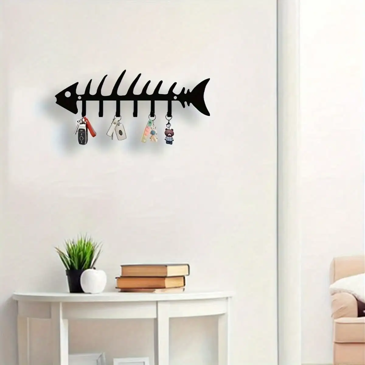 CIFBUY Fish Bone Shape Metal Key Holder, Hollow‑Cut Iron Wall Mounted Hook Rack for Home Entryway Wall Decor