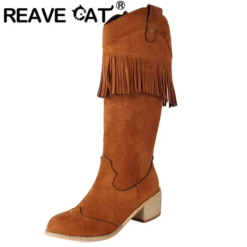 

REAVE CAT 2025 Design Женские сапоги до колена с круглым носком на блочном каблуке 5 см из флока и замши с кисточками без шнуровки Большой размер 44 45 46 Daily Bota