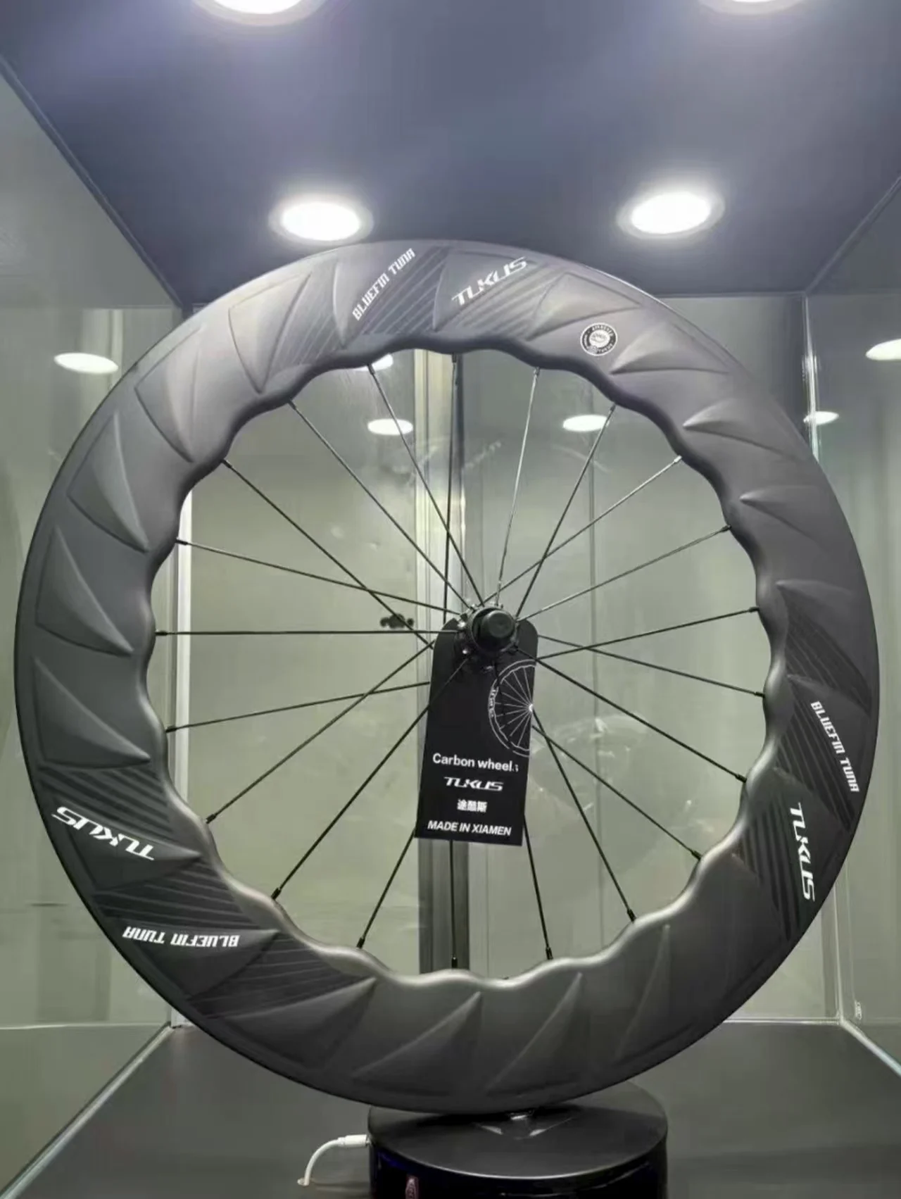 

TUKUS Bluefin NEO 88 Frame high custom steel bar carbon fiber wheelset 700C disc brake road bike carbon wheel