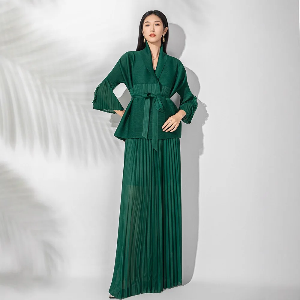Miyake Plissee 2 Stück Set Frauen Gespleißt Tops + Kleid Lose Elegante Chic Stil Neue Frühling 2025, Einfarbig Weibliche Kleidung