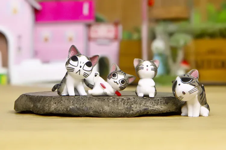 Kawaii 9pcs Chi The Cat Small Figure 3cm Micro Landscape Small Chis Sweet  Kitten Emoticon Decoration PVC Model Toys Home Decor