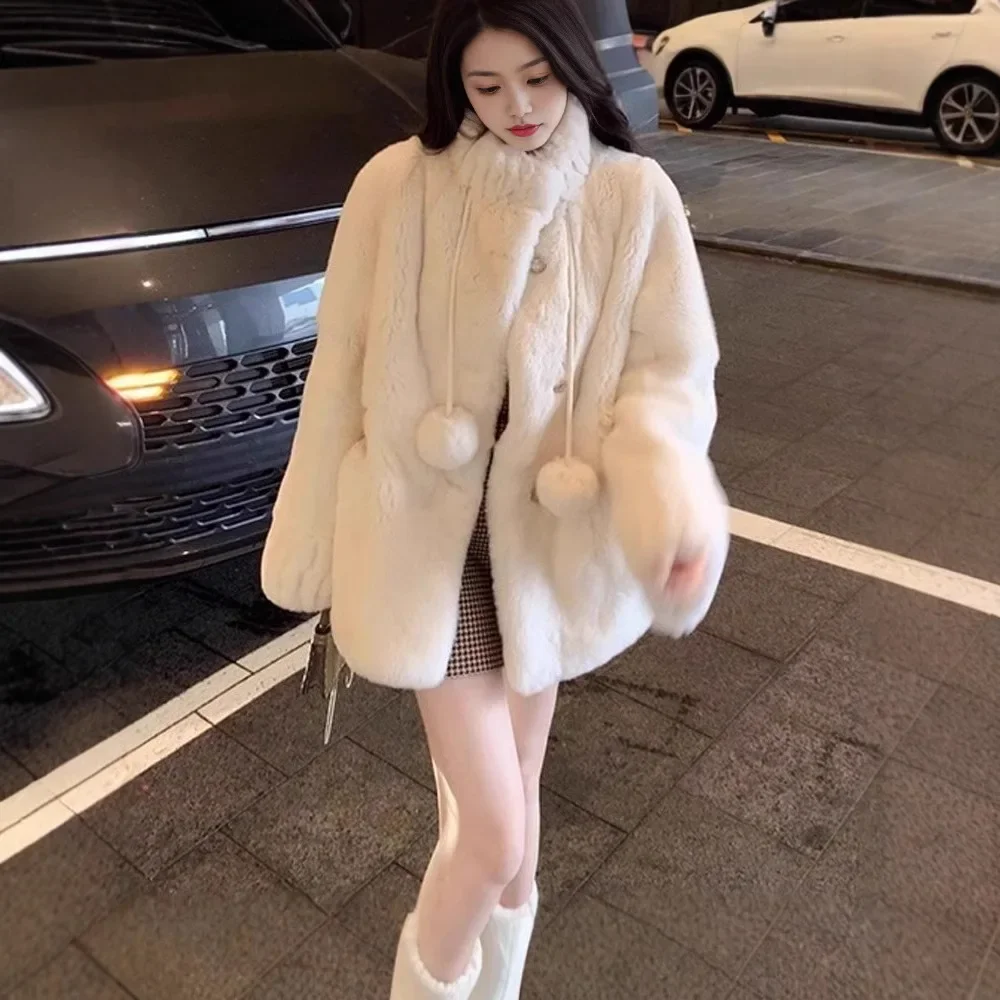 

Women's Thickened High Collar Lamb Fur Cotton Jacket Coat Integrated Leather And Fur Winter Warm Small Size Korean Style