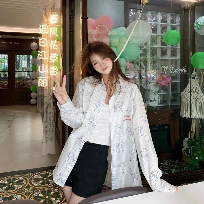 Wit gestreept damesoverhemd in nieuwe stijl Damesontwerp Voel los Casual overhemd met lange mouwen Topjas bedrukking