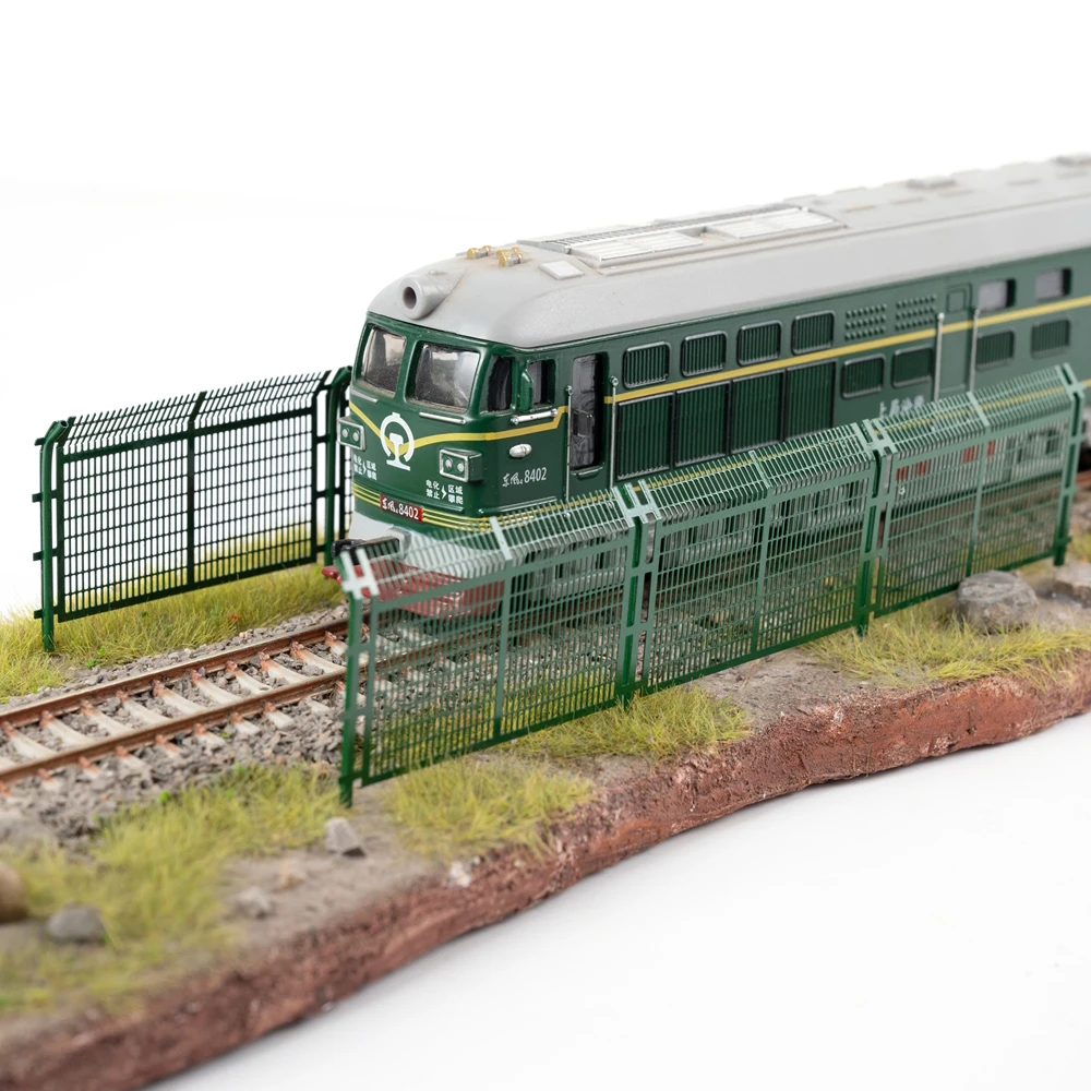 

Model Railway Scenery Fence Model Roadside Micro Landscape Decoration Model Trains Diorama Scene Accessories