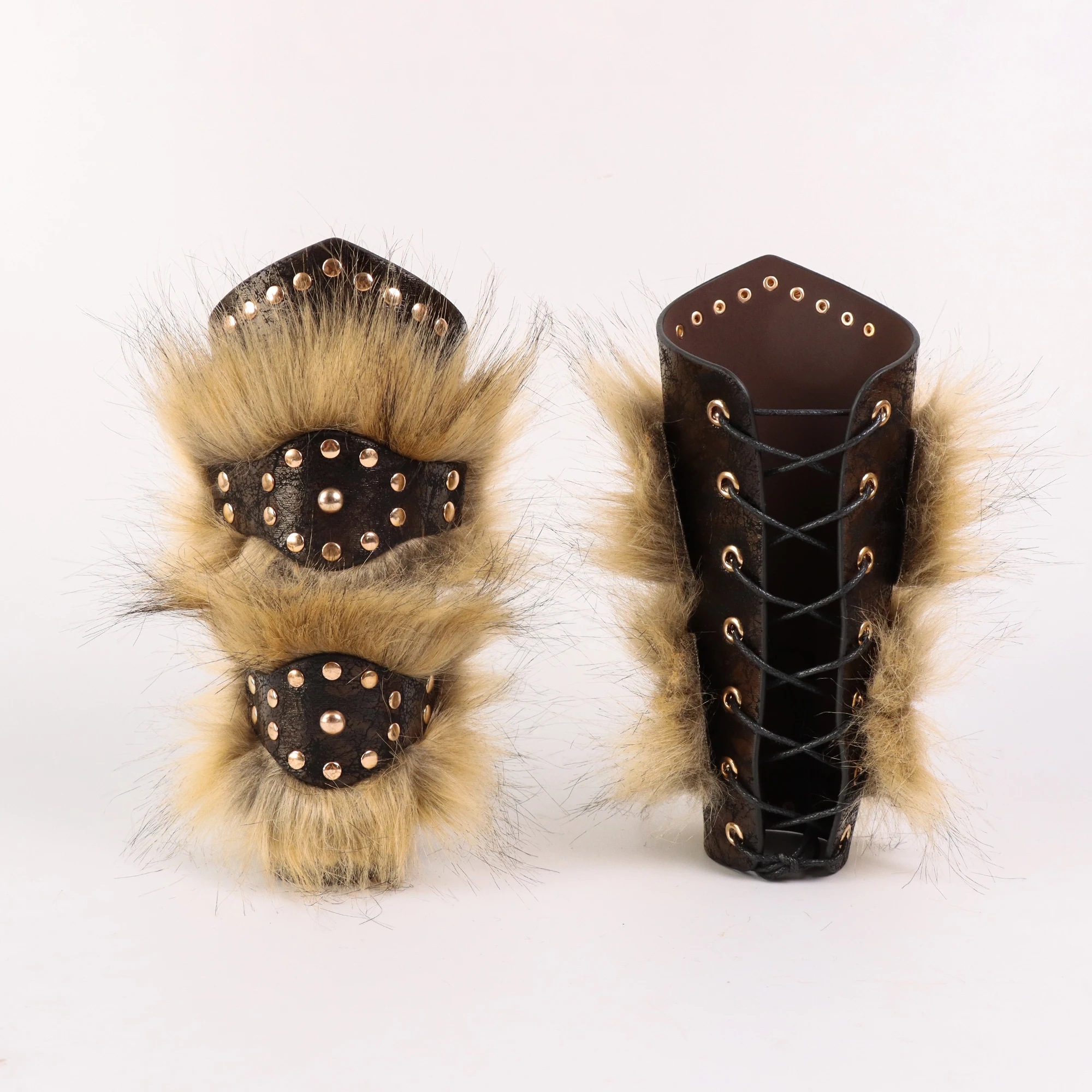 2Pcs Fur Wrist Guard Medieval Viking Rivet Leather Handguard Renaissance Prop Accessories Leather Hiking Wrist Guard Halloween