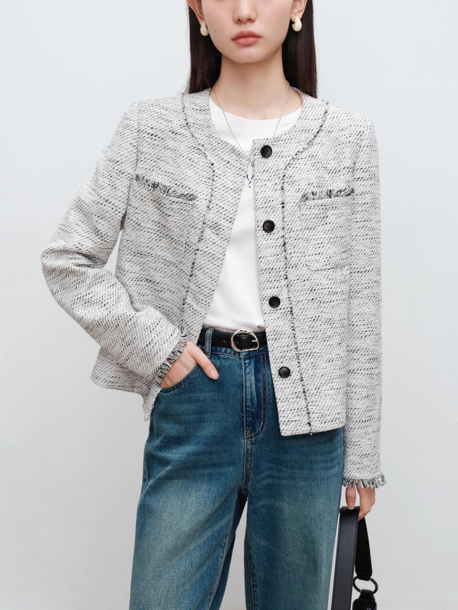 

ZIQIAO Women Tweed Jackets Front Shoulder Temperament Short Grey French Style Cotton Coats Office Lady Round Neck Coat 24ZQ94278