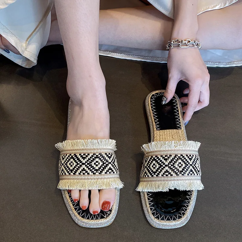 Grass Woven Slippers For Women's Summer Slippers Outerwear Fashion 2024 New Summer Inner Flat Bottomed Sandals