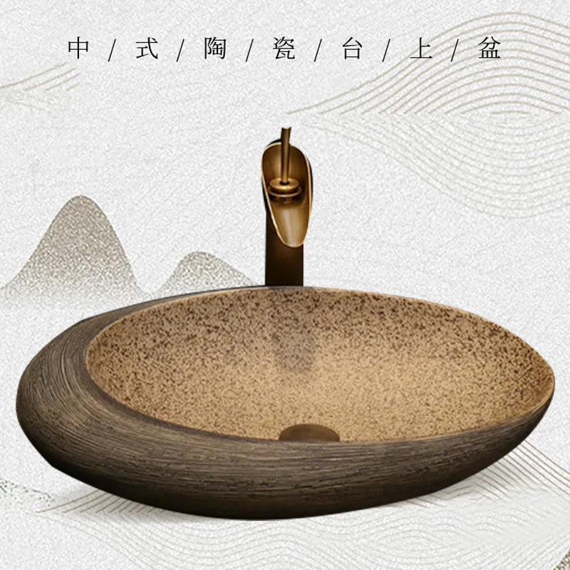 

Artist carves lotus oval ceramics from stage pot