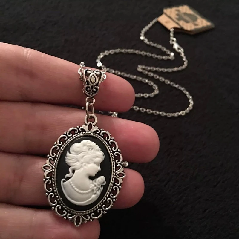 Beauty Cameo Necklace Gothic Jewelry Vintage Victorian Carved Beauty Charm Choker For Women Girls