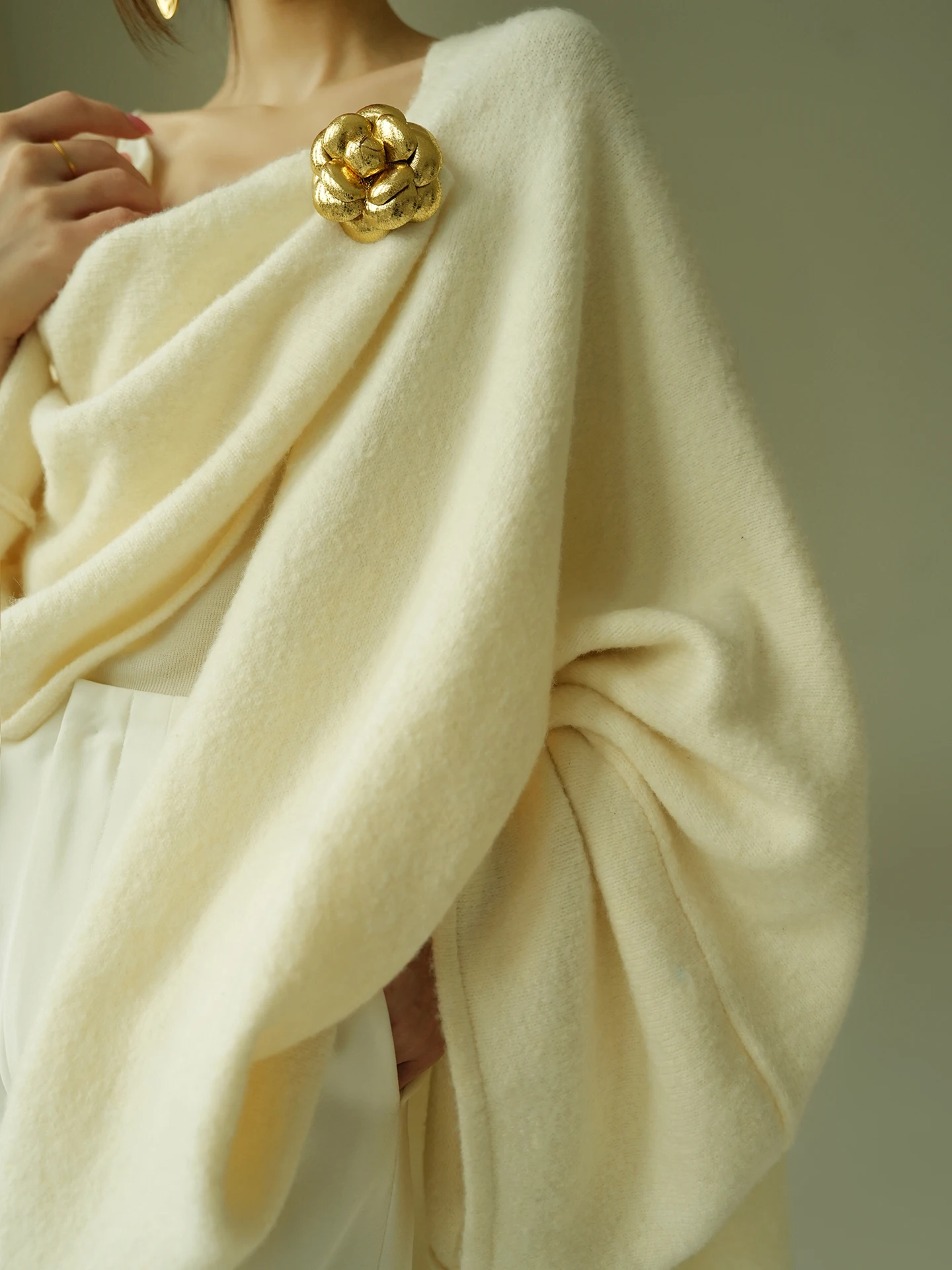 

Шерстяной плащ Aconiconi, асимметричный, свободного кроя, удлиненный, для женщин, стильный, для повседневной носки...