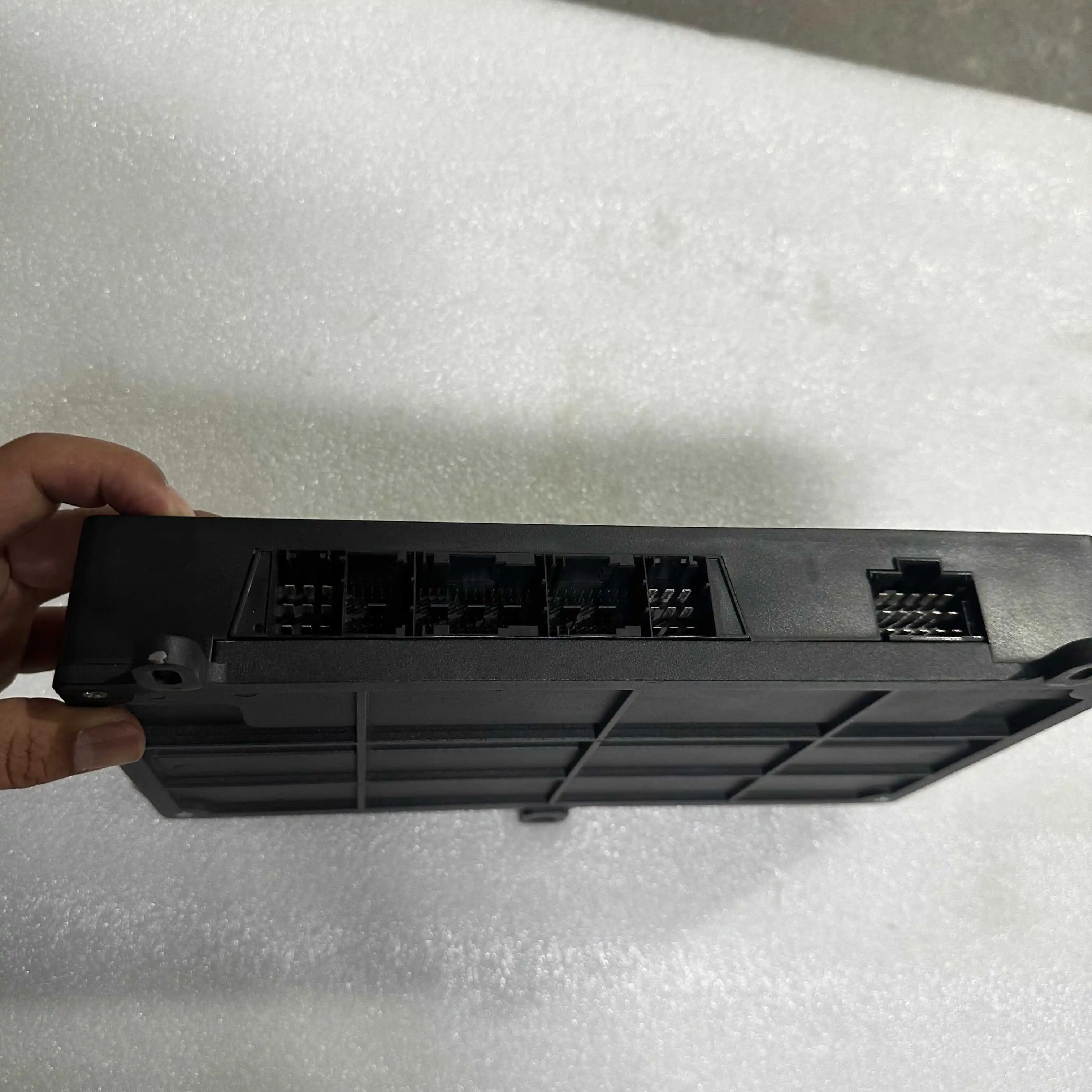 Adapted to Shaanxi Automobile For De long X3000 Central Control Unit New M3000F3000 Computer Board DZ93189582420