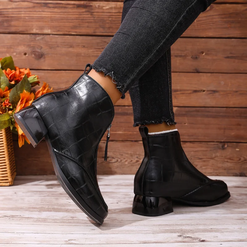 أحذية نسائية كلاسيكية للكاحل رفيعة، خريف/شتاء، جلد ناعم، كعب مكتنز أنيق، أحذية قصيرة على الموضة الحديثة