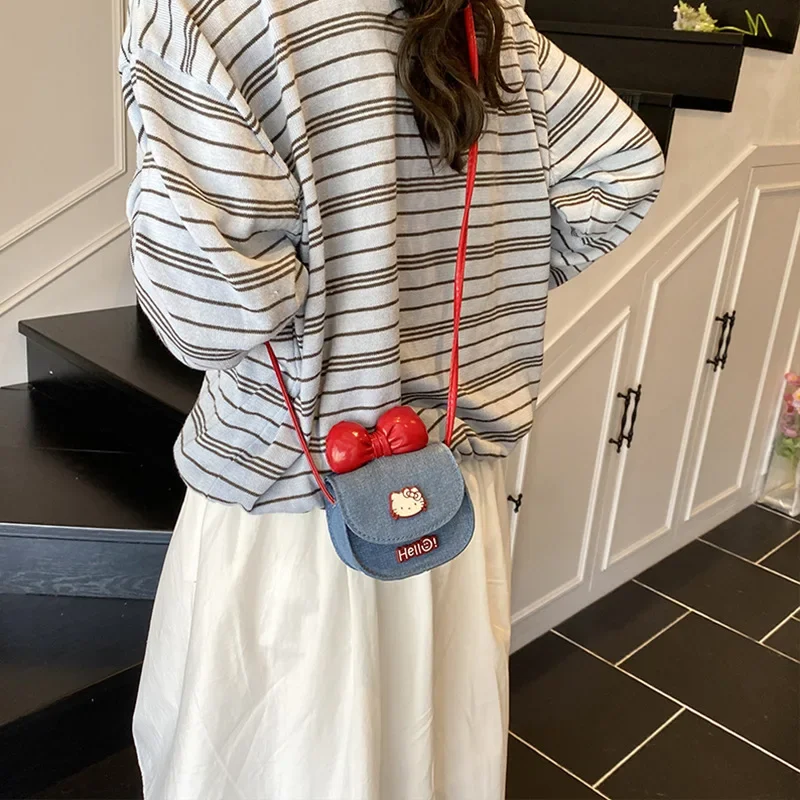 

Новая милая мультяшная сумка-кроссбоди Hello Kitty для девочек, симпатичная сумка с бантом, кошелек для монет, мини-сумка через плечо для женщин
