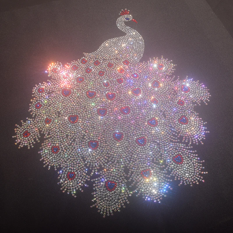 Shangda النسيج التصحيح لامعة الطاووس الساخن الماس الترتر DIY الملابس تي شيرت التصحيح الزخرفية الملابس والاكسسوارات