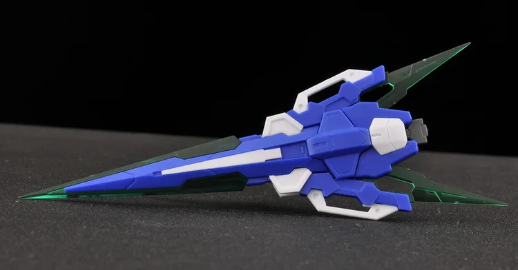 EW RG HG Quantum 00 00Q GN Sword IV Vollklingen-Version mit Spezialbonus-Öffnung Hochpräzises Hobby-Roboter-Modell Spielzeug