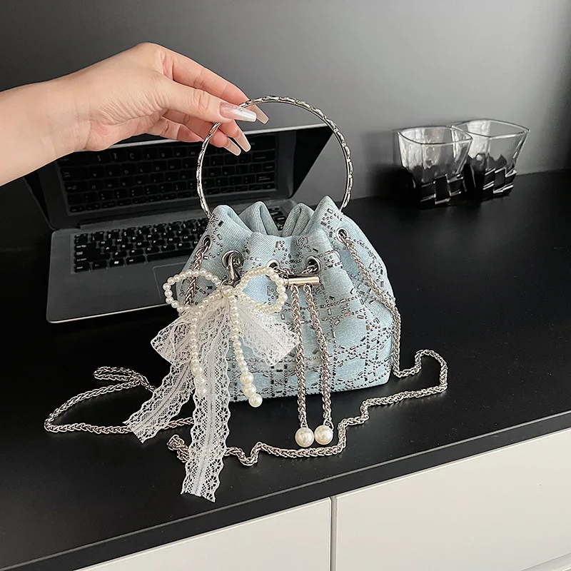 

New Vintage Denim Bucket Bag Diamond Pattern Women Crossbody Bag Drawstring Shoulder Bag Blue Chain Embellishment Shoulder Bag