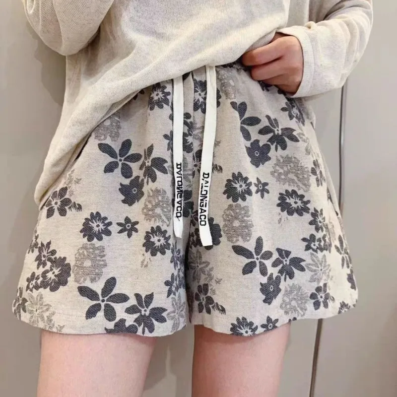 

Large Size Loose Vintage Wide Leg Women Simplicity Office Lady Flower Printing Casual Shorts Fashion Appear Thin Beach Hot Pants