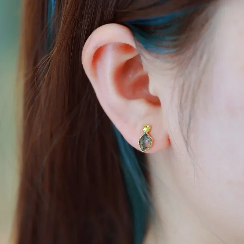 أقراط الطحلب الأخضر S925 مطلية بالفضة 18 قيراط الذهب PT950 البلاتين الطبيعي العشب المياه العقيق أقراط عصرية وبسيطة