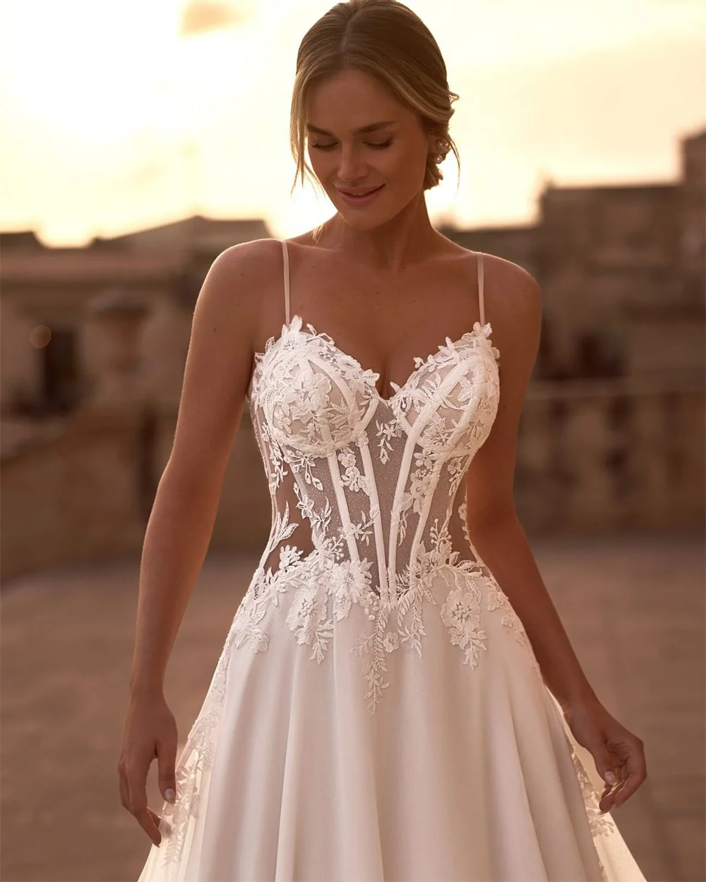 Tokyo – robe de mariée blanche personnalisée, bretelles Spaghetti, manches détachables, ligne a, robe de mariée élégante avec traîne Court