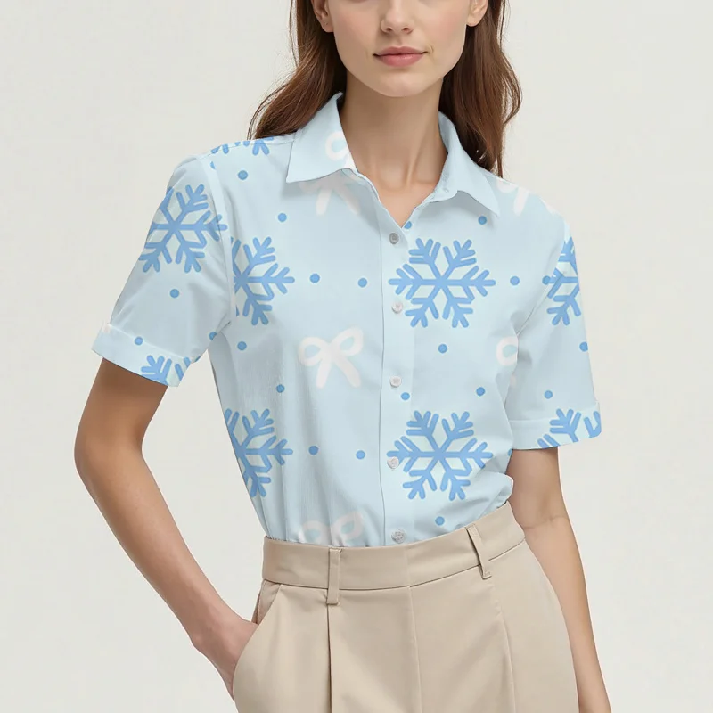 Christmas Snowflake and Christmas Tree Print Women's Regular Short-Sleeve Shirt, Simple and Stylish for Everyday Wear