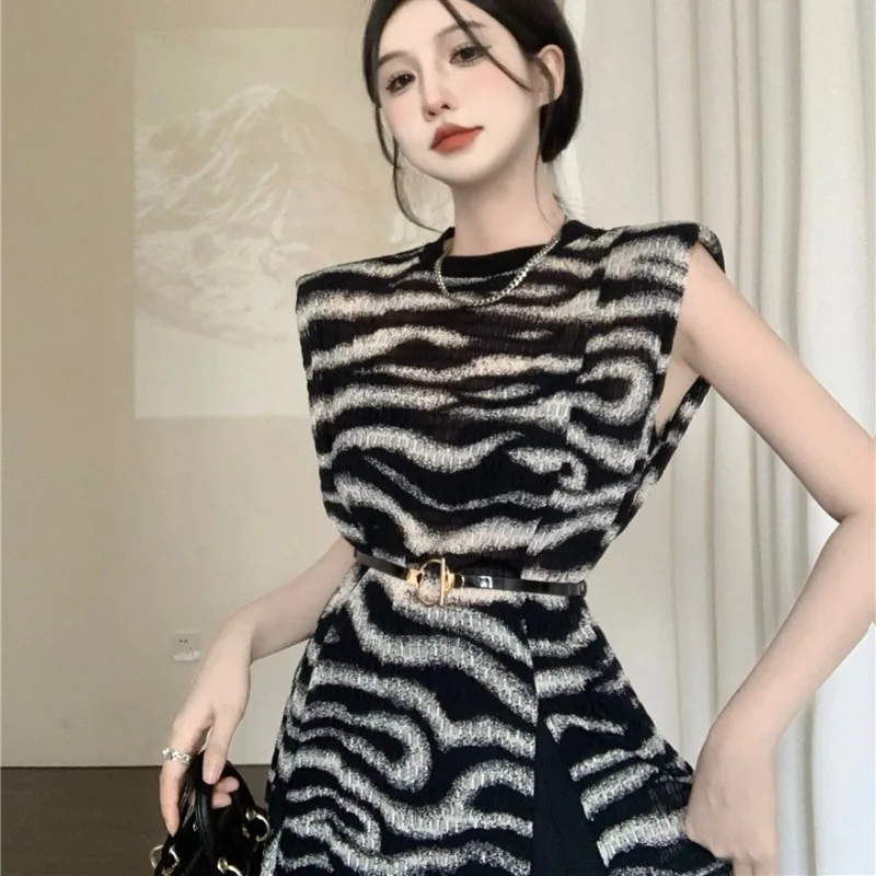 Mini Dresses Women Hot Girl Slim Leopard Print Sleeveless Niche Summer New Fashion Sundress Belt Designed Elegant Temperament