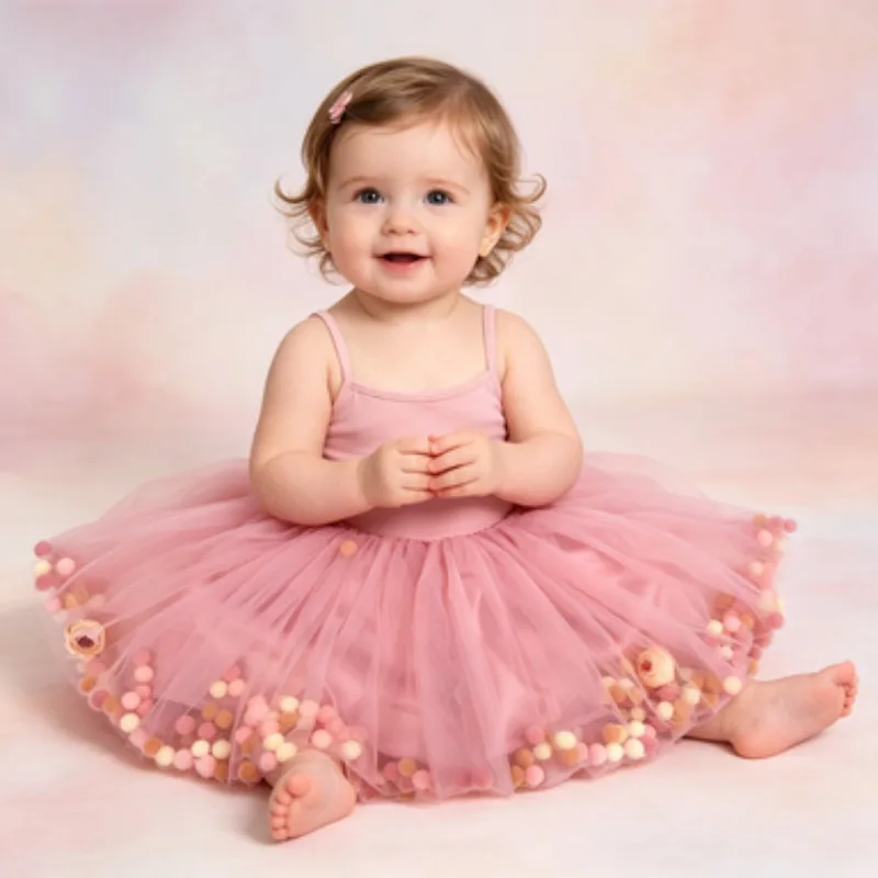 

Cute Pom Pom Decorated Tulle Puff Skirt for Toddler Girls,Soft Tulle Princess Style Half Skirt,Fashion Birthday Party Tutu Skirt