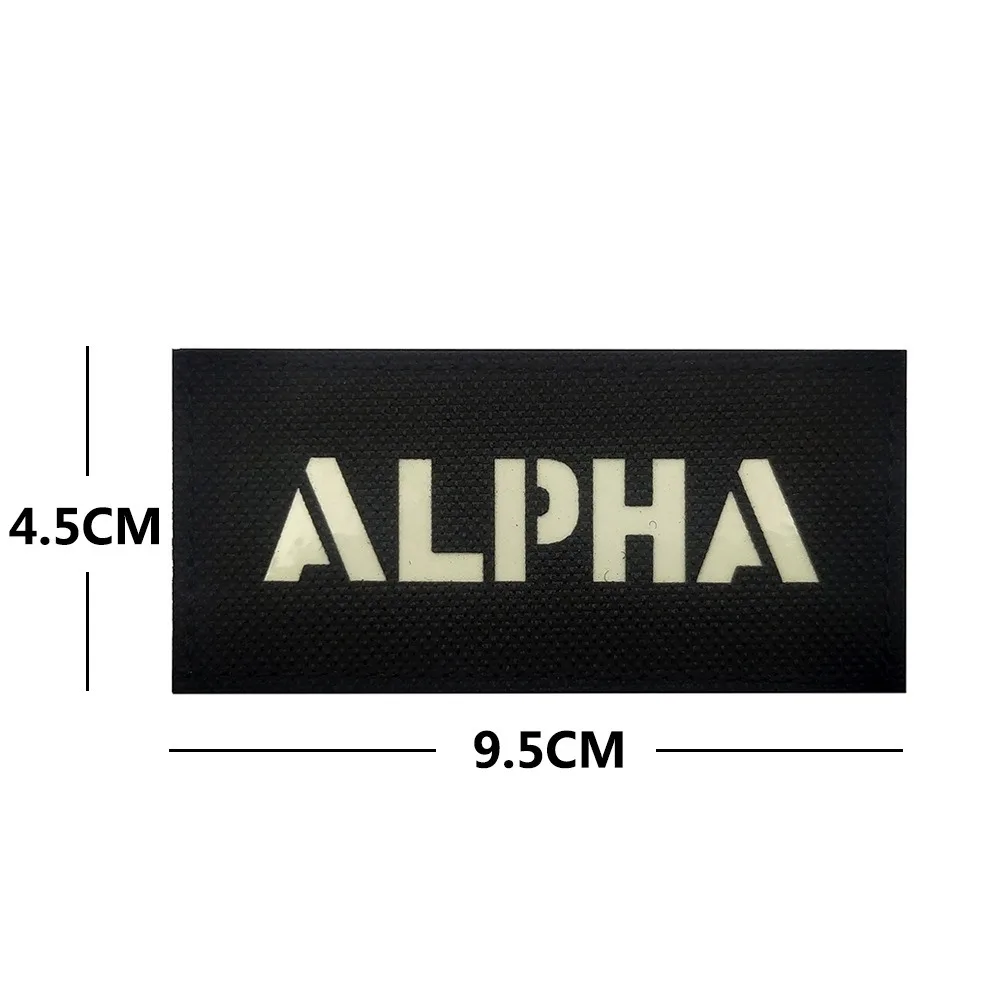1 Stück reflektierendes Alpha-Abzeichen-Armband ALPHA leuchtendes Klett-Armband-Rucksack-Patch