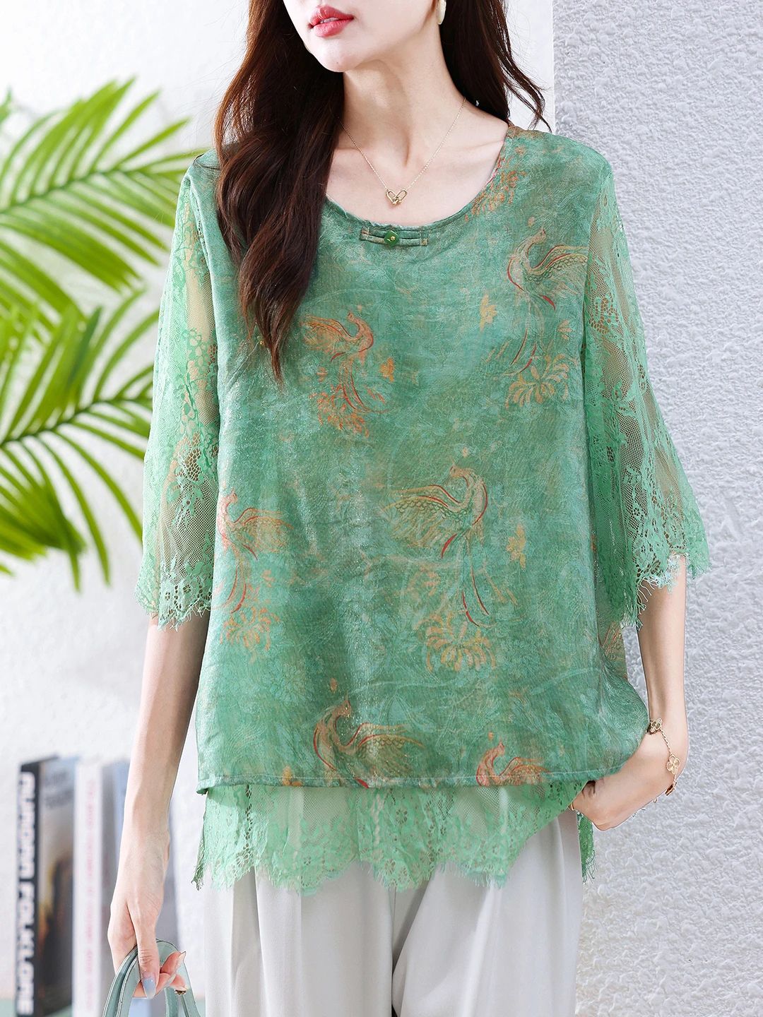 

Large Size Lace Patchwork Short Sleeve Top Summer Loose Slimming T-Shirt Cover Belly Versatile Casual round Neck T-Shirt