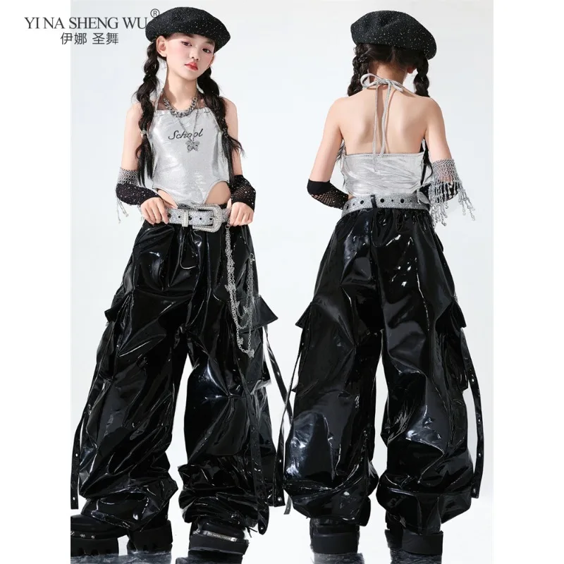 Costume da ballo jazz per ragazze Top con cavallo argento Pantaloni in pelle nera Abbigliamento per spettacoli teatrali Hip Hop Completo da passerella per concerti per giovani