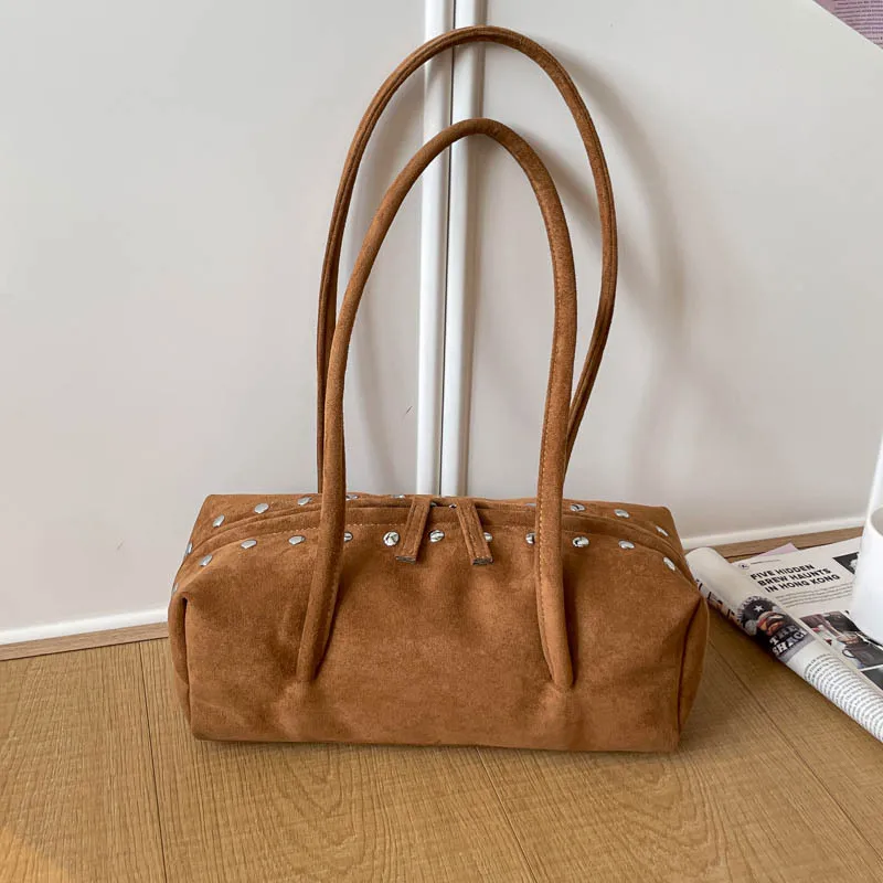 Suede Leather Women's Shoulder Tote Bag, Suitable for Daily Commute To Office Handbag Rivet, Casual Weekend Outings, Short Trips