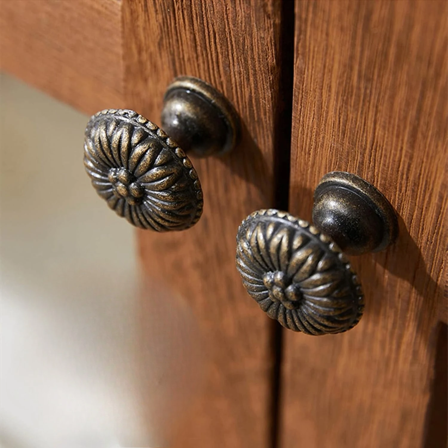 2Pcs Antique Bronze Little Knobs with Screw Small Drawer Pulls Handles for Jewelry Box Cupboard Wardrobe Cabinet Wooden Box Desk
