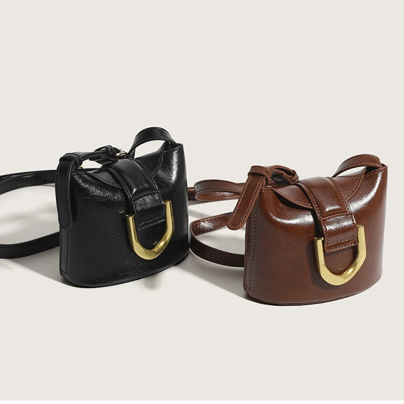 Bolso de hombro tipo bandolera con hebilla de pezuña de caballo de Metal, bolso tipo cubo para patatas fritas para mujer, bolso cuadrado pequeño de herradura Vintage para ir al trabajo