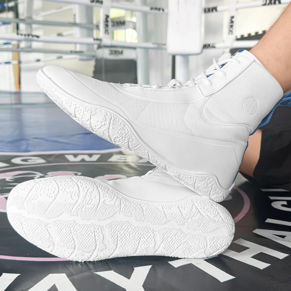 

Fashionable Boxing Sports Shoes for Men, High-quality Wrestling Shoes, Large-sized Wrestling Flying Shoes, Sizes 39-47