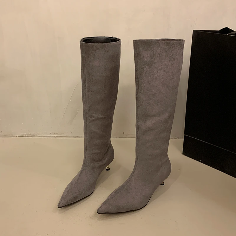 2025 Winter Street Corduroy Warm Women's Boots New Pointy Sexy Casual Designer Ladies' Party Low-heeled Knee-length Shoes. image 4