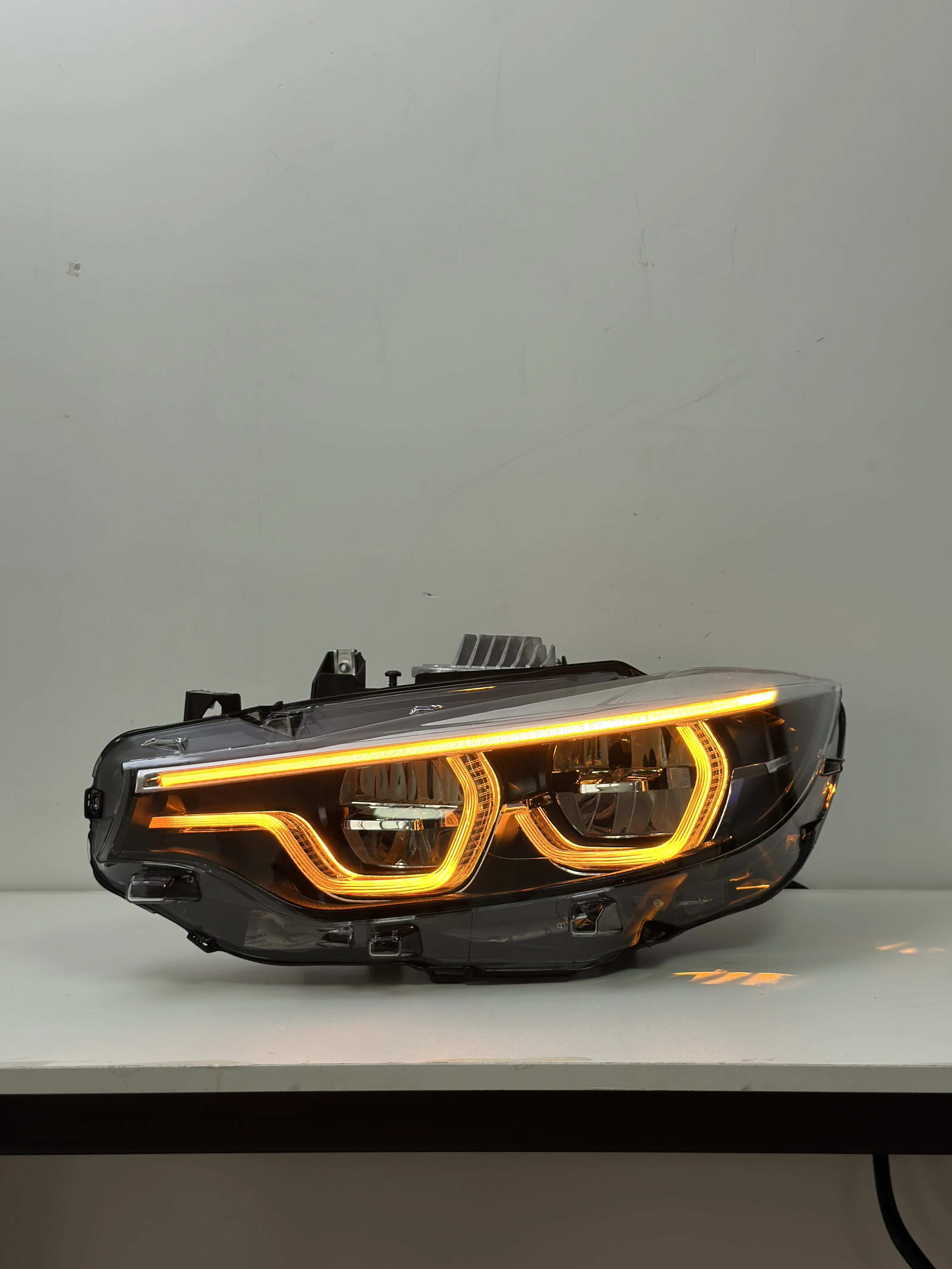 Front Lights For BMW 4 Series M4 F32 F80 F82 2013-2018 Headlamps V3 Triple Color YELLOW WHITE AMBER 430i 435i 440i Car Light