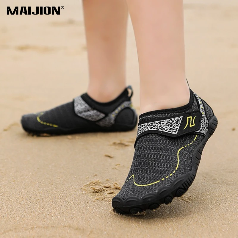 Quick Dry Boy's Beach Aqua Shoes Girls Breathable Water Sports Shoes Children Light Soft Wading Shoes Non-slip Seaside Sandals