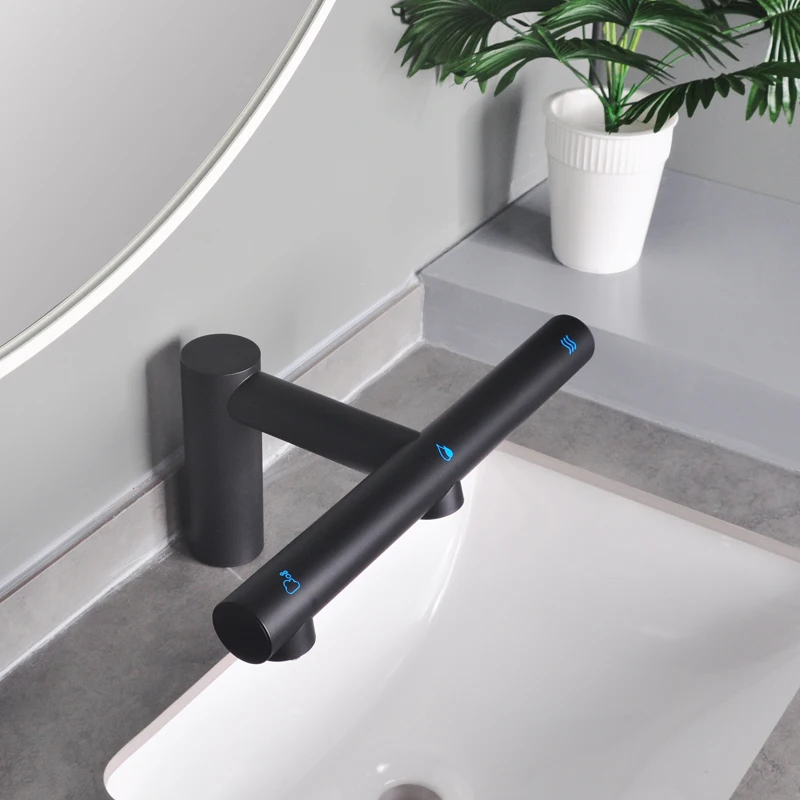 

High end commercial public restrooms with multifunctional integrated sensing faucet, soap solution drying mobile phone faucet