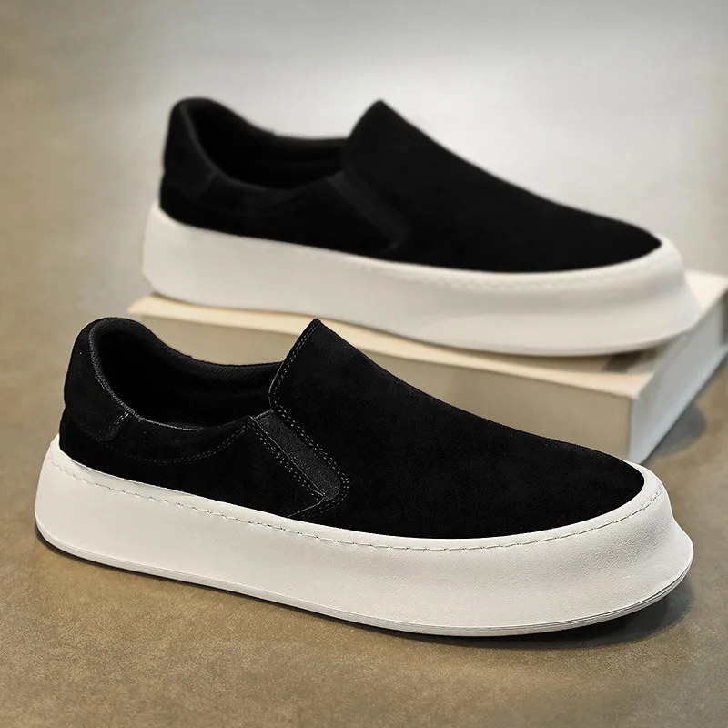 

Men Casual Shoes Spring 2026 Comfortable Soft Sole Lightweight Breathable Loafers Fashion Versatile Leisure Slip on Flat Shoes