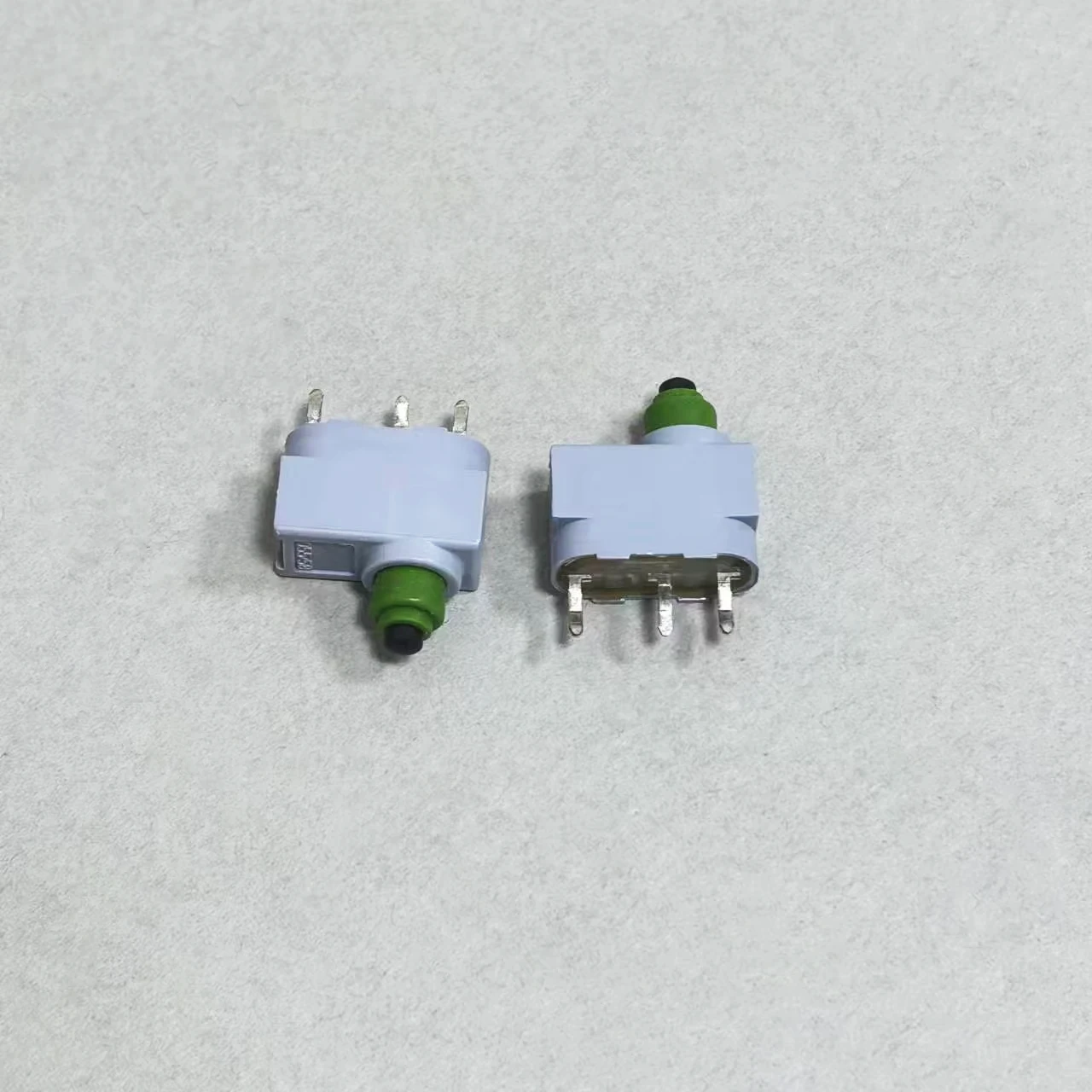 2pcs/LOT 1055/58 1055 58 for Audi J518 Steering Column ECU Lgnition for Marquardt Original Waterproof Micro Switch