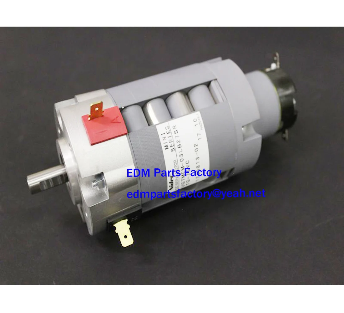 

Nide c DC Servo Motor UGTMEM-03LB27SR TG-7SVC 22.5V/4.5A with Carbon Brushes Set Charmille 100430610,100.430.610 for Robofil 240