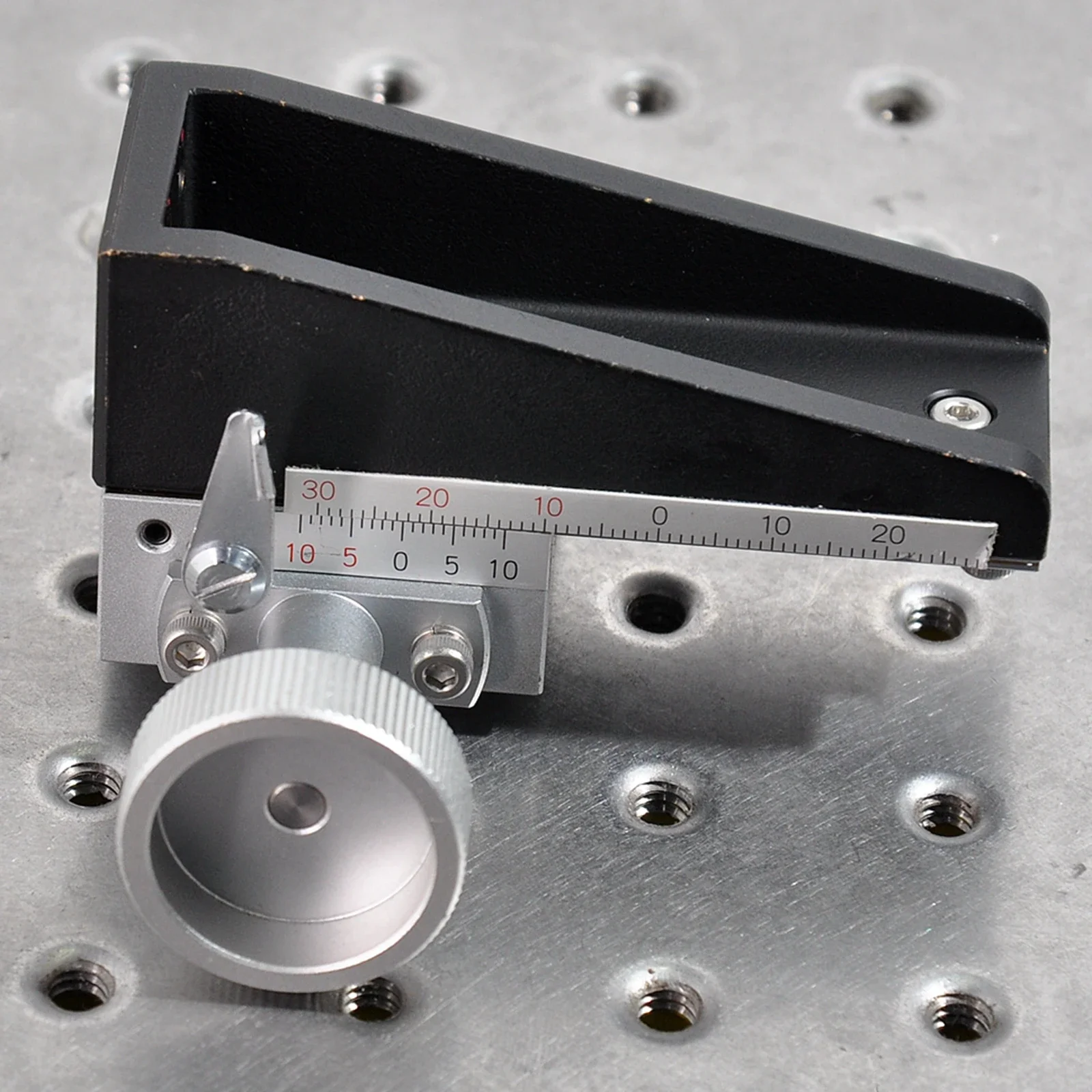 Z-axis Manual Precision Lifting Fine-tuning Displacement Adjustment Table Copper 34*40mm