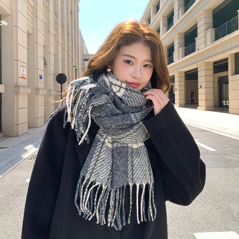 

Winter Autumn Plaid Scarf For Women Vintage Warm Scarves Fashion Shawl Bandana Female Tippet Gift 60*200cm
